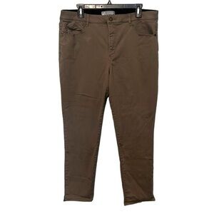 WIT & WISDOM Cropped Pants Women’s Size 16, Color is Brown